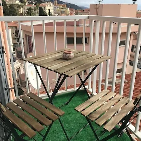 Lumineux Studio Sous Les Toits De Menton Exterior photo