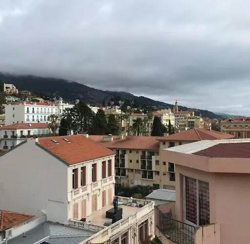 Lumineux Studio Sous Les Toits De Menton